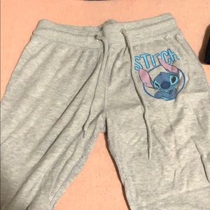 Reversible stitch capris